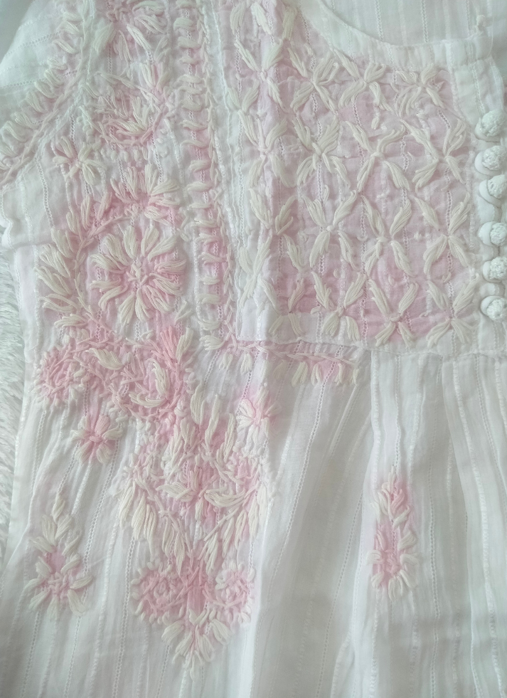 Short Chikankari Kurti