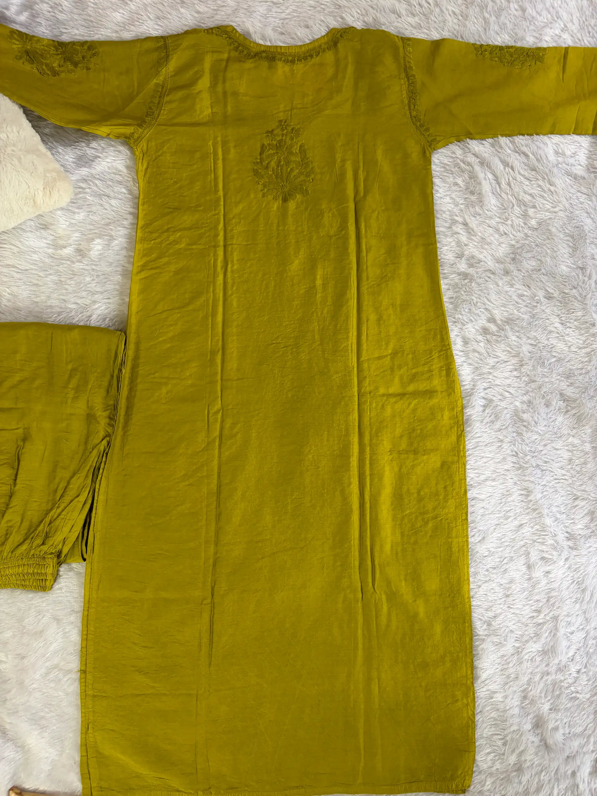Mehendi Green Chanderi Chikankari Kurta Pant Set